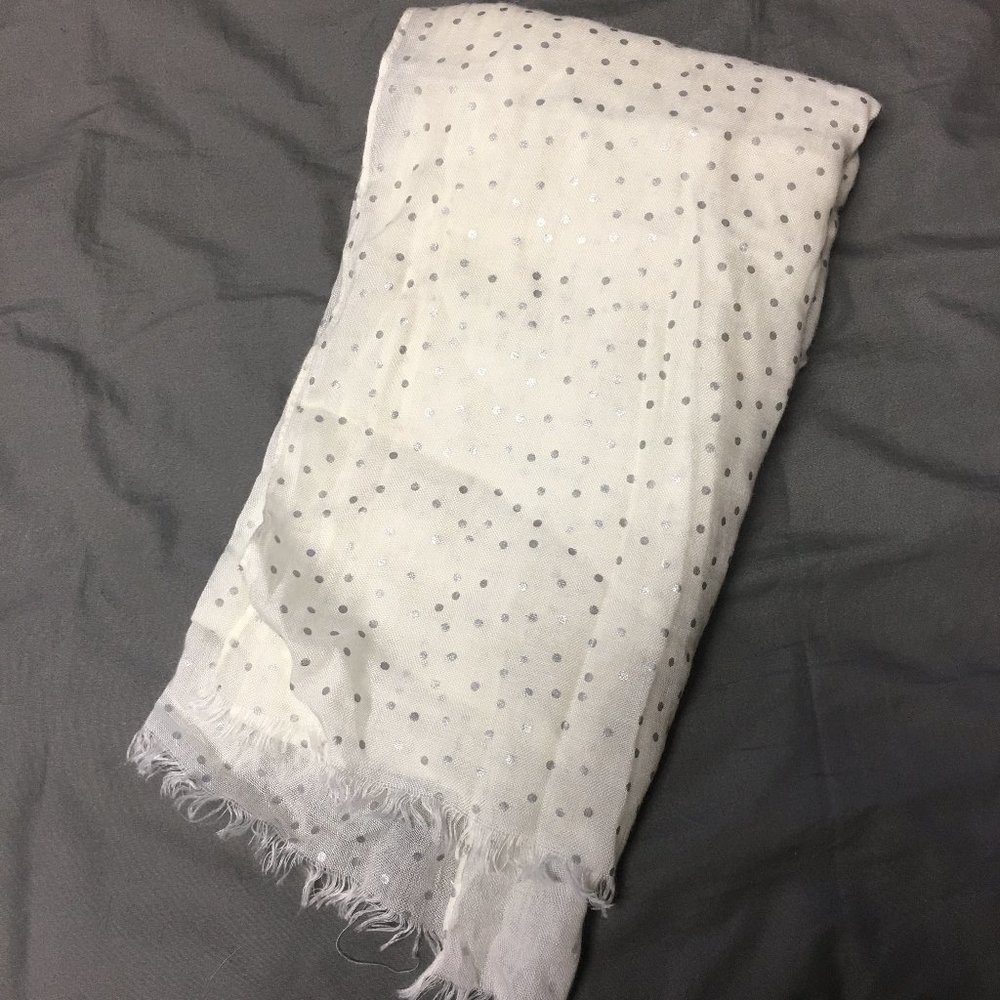 White Detailed Scarf